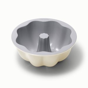 Fluted Cake Pan